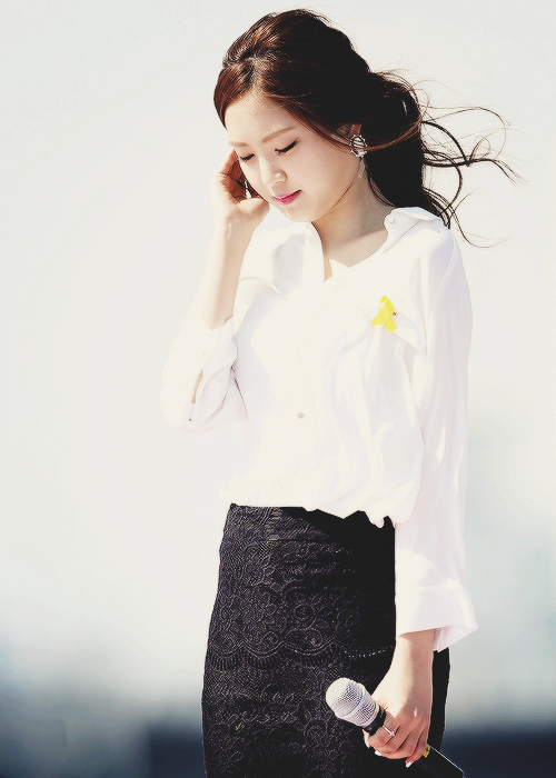 Nxeunotp's tweet photo. El blanco es el color de la pureza, la bondad, la paz y el respeto. Aporta emociones positivas.
#ACRT08 #COLORWEEK https://t.co/yWIRKYQP4y