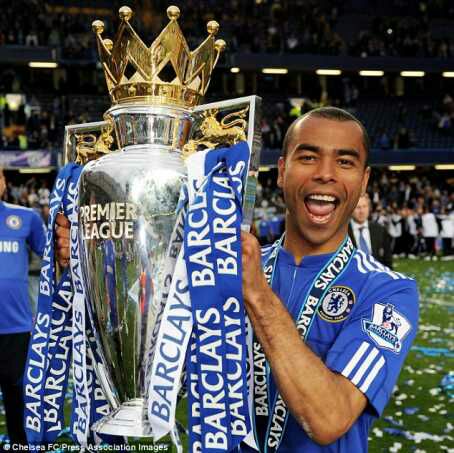 Happy 35th birthday to Ashley Cole! 