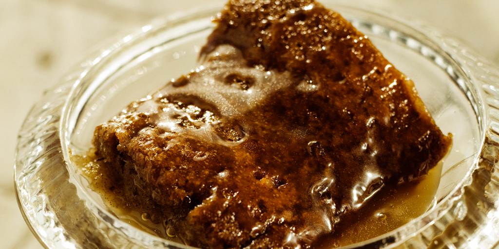 Top off your holiday menu with @DalvaybytheSea Sticky Date Pudding | Recipe: bit.ly/StickyDatePudd…