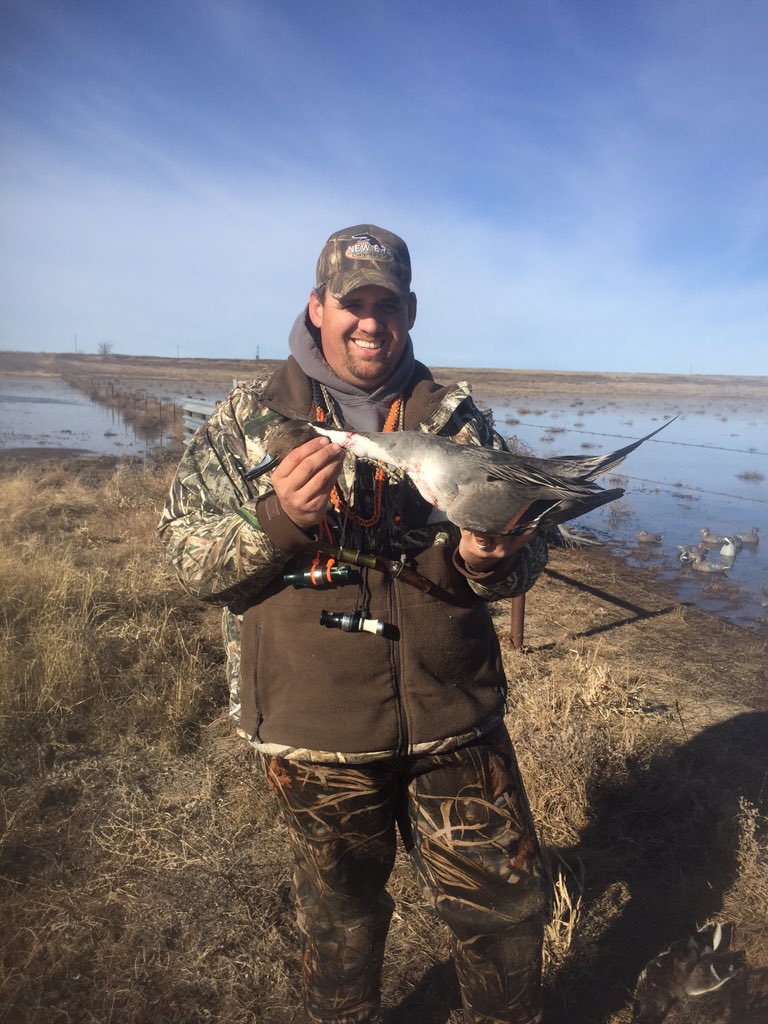 garrettgundogs's tweet photo. Great day hunting In New Mexico. #neweracalls #doyourdamage https://t.co/xdLDc8Izr7
