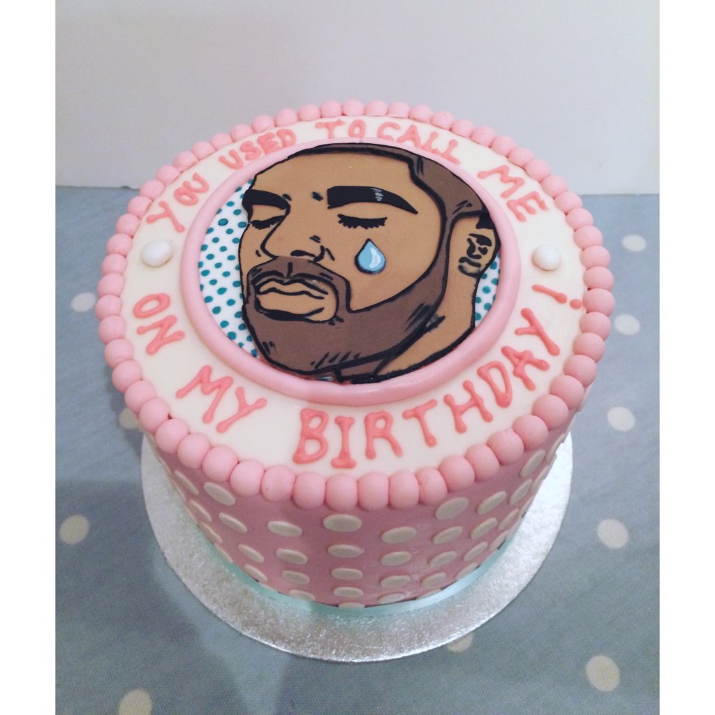 So this just happened, <a href="/Drake/">Drizzy</a> thank you <a href="/therakowbakeco/">The Rakow Bake Co.</a> #drakecake
