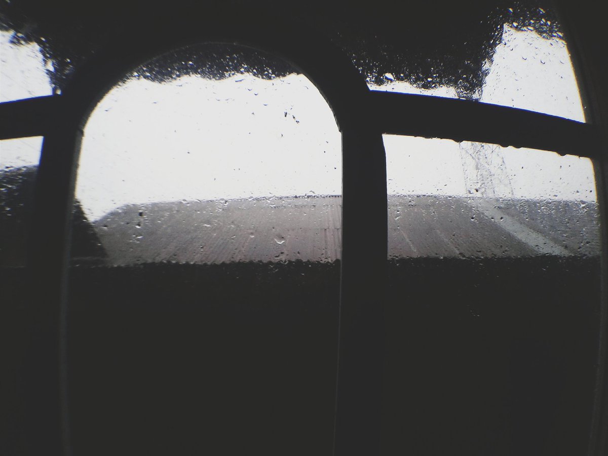 las_nochess's tweet photo. Rain #Sukamara #kalimantanTengah #indonesia #exploresukamara #explorekalteng #vscocam https://t.co/UdJl6M0Cb6