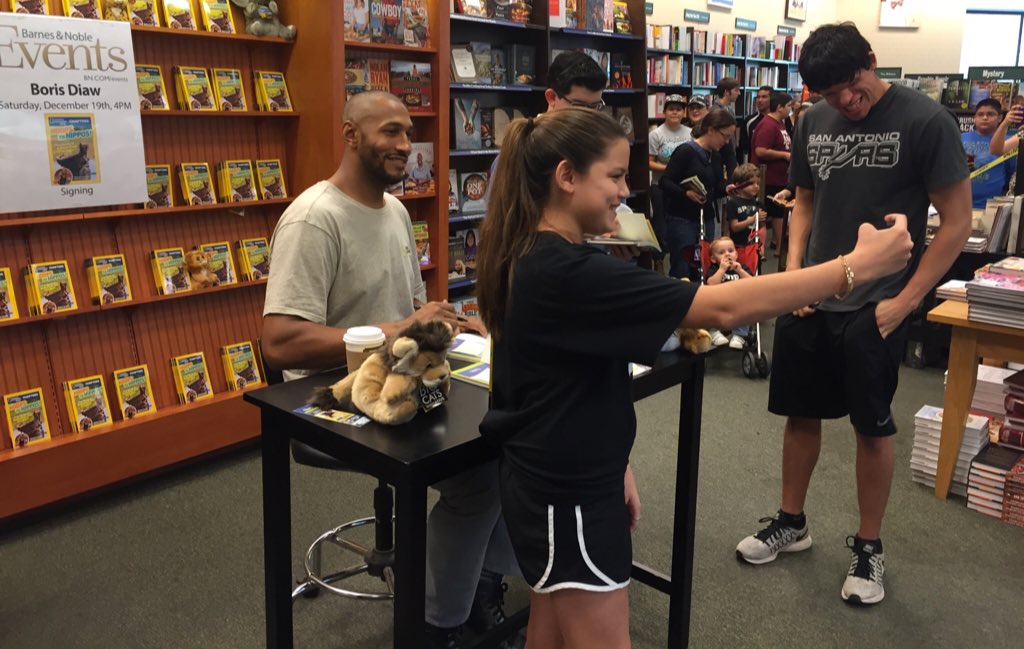 San Antonio Spurs On Twitter Boris Out At Barnes Noble Signing