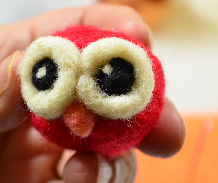 Working on a A Needle Felted Big Eye Owl feltingtv.com/a-needle-felte… #animalcrafts #feltedowl