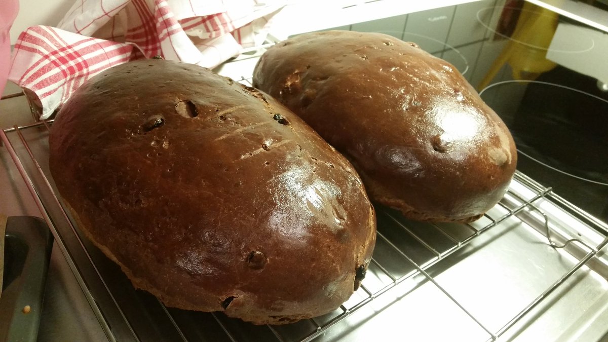 Sara_Loven's tweet image. First time I've baked vörtbröd. ;) #Christmasbread