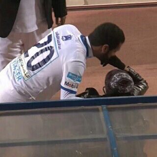 LenahAlQ's tweet photo. لاجديد ..
فـ الاخلاق هي رمزُ الزعيم👍🏻💙! https://t.co/8M84VwXJAG
