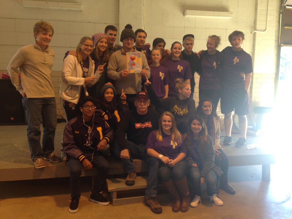 Thank you everybody who came out to volunteer for the Toys for Tots