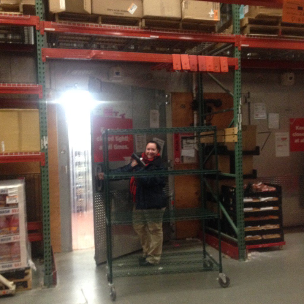 redman_michelle's tweet photo. Food LOD Katie, rocking out some EXF's to fill the floor. Bring it on Saturday!!! #d146tothetop @domcolosimo https://t.co/Iq9WbDA8ad
