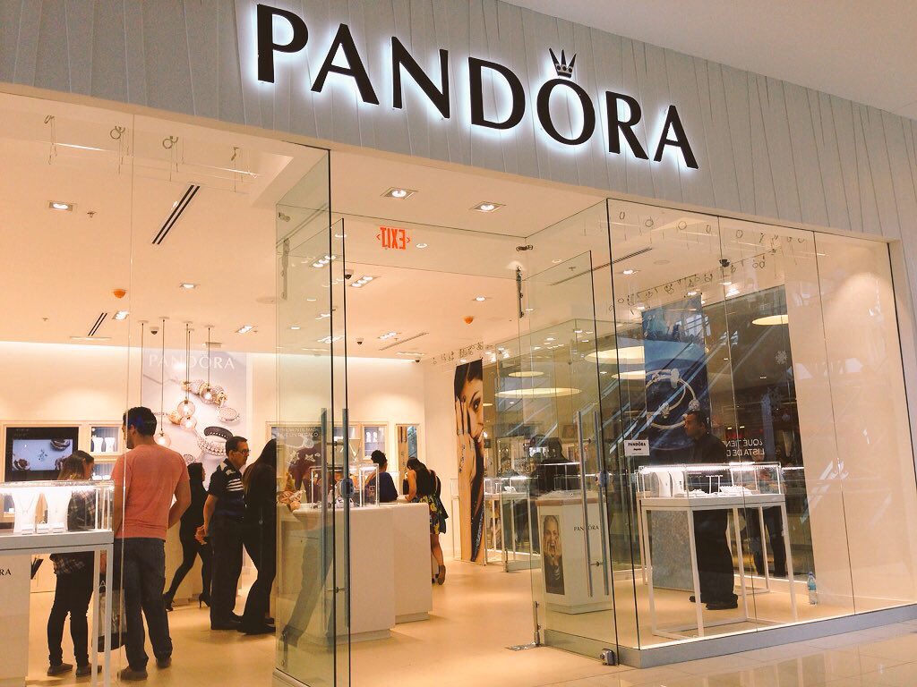 Paula Lucas Sur Twitter Mision Cumplida Pandora Lincoln Plaza Y Con La Mejor Ayuda Gracias Mi Amor Luisescats Artofyou T Co Grc6r9vqwu Twitter