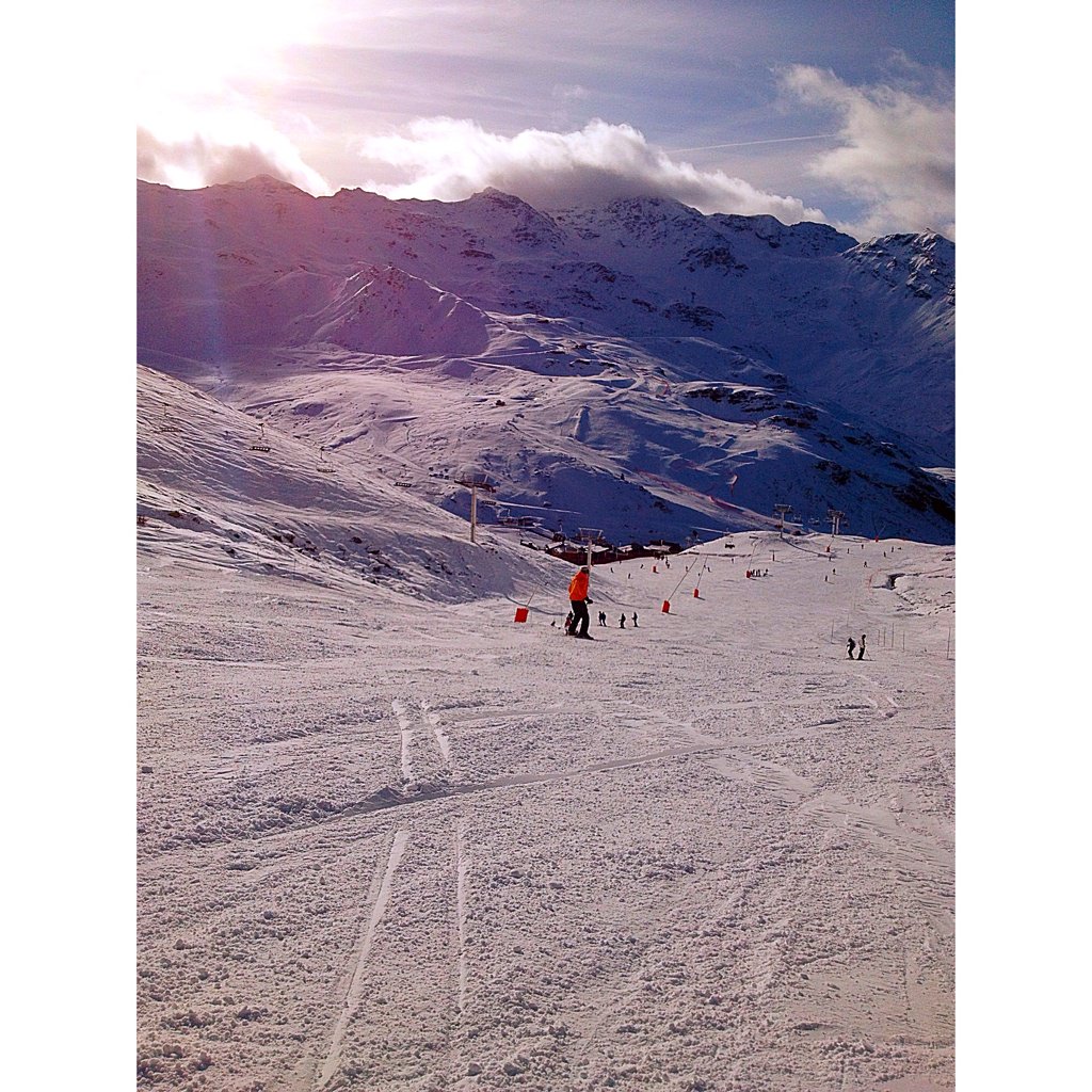 katieMannxxx's tweet photo. Perfect day #therapy #aprezski https://t.co/iDyHk711bv
