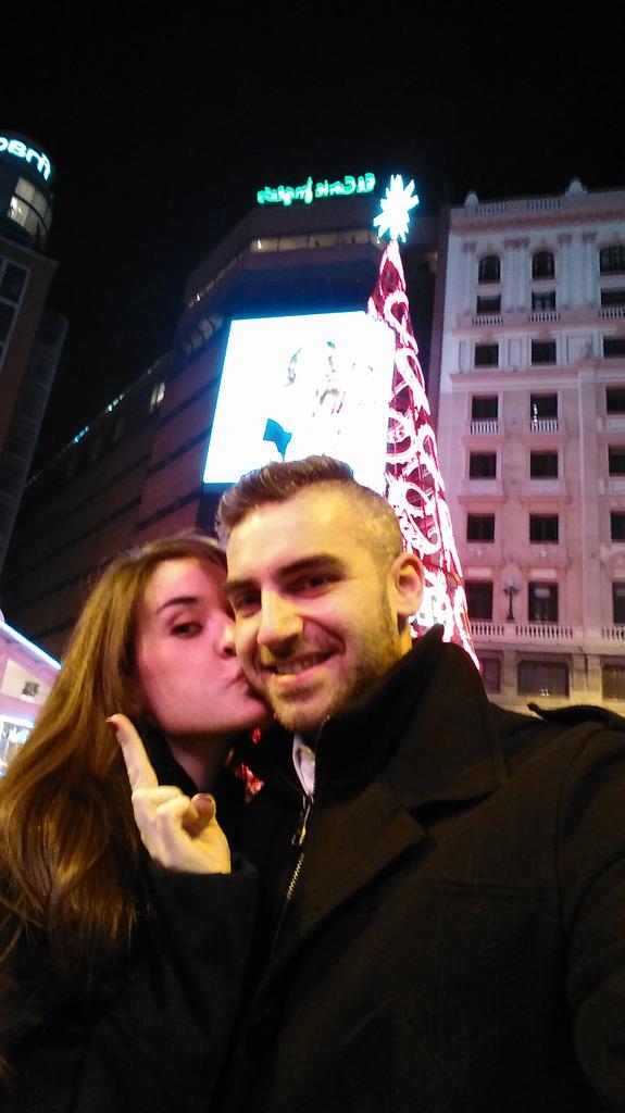 srroci's tweet photo. Feliz navidad!! #mahouvidad https://t.co/ySE1UcqtmI