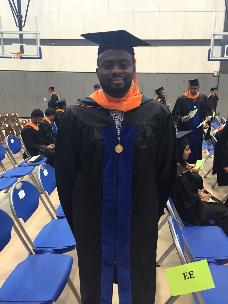 Ero_senniN__'s tweet photo. Congratulations boss,more blessings "@biyione: Thank God #MavGrad2015 @utarlington https://t.co/9bY8JcTNzg"