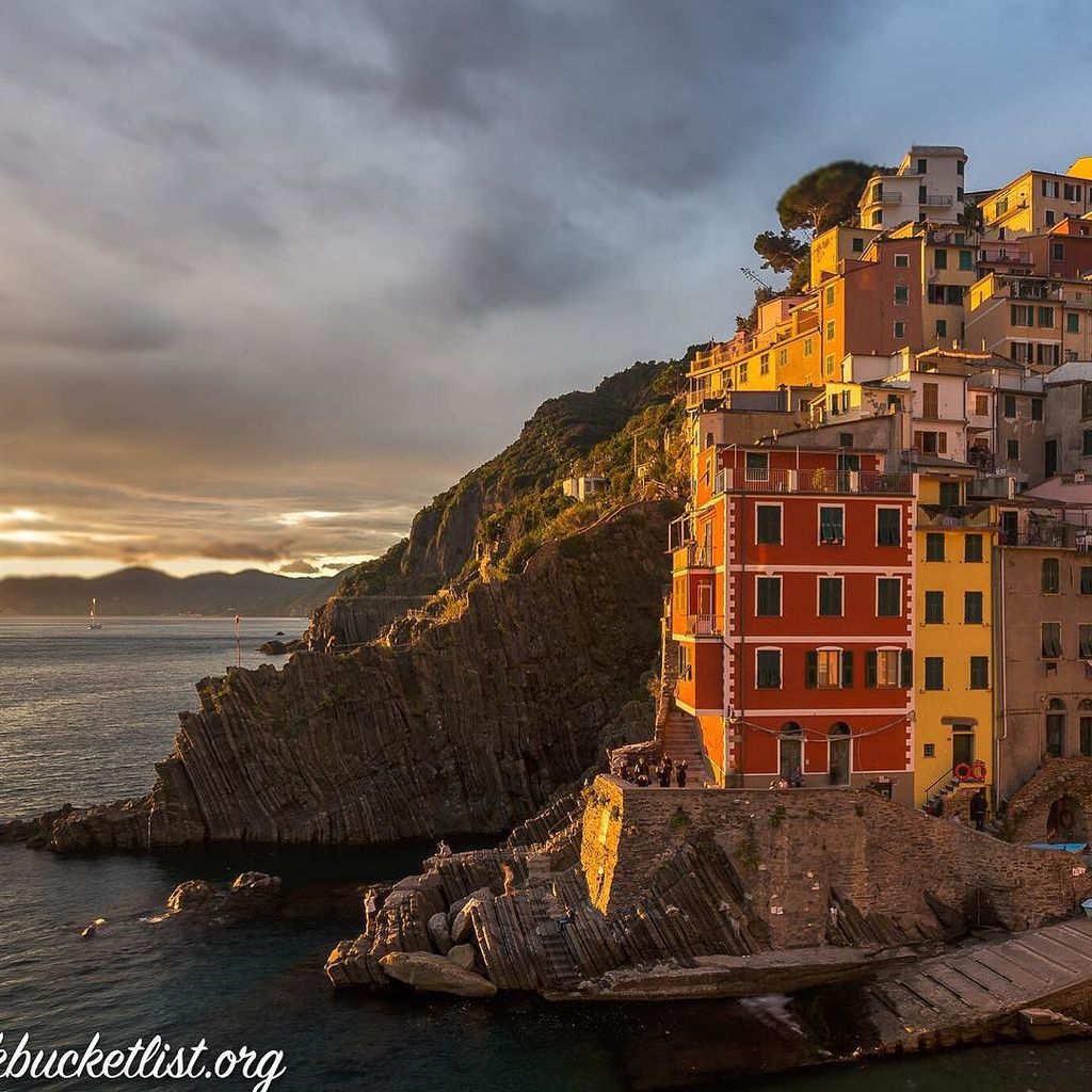 robweirphotos's tweet photo. #riomaggiore #cinqueterre #ig_shutterbugs @ig_shutterbugs #ig_captures @ig_captures #ig_gr… https://t.co/1j9HX27dMH https://t.co/Afbk1gQZQd