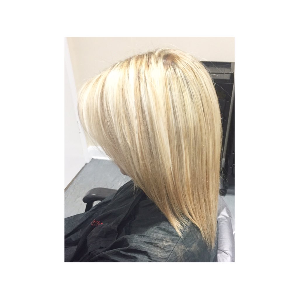 allaboutmehfax's tweet image. Fabulous cool blonde with a little help from @olaplex ❣ #icequeen #TrendStar