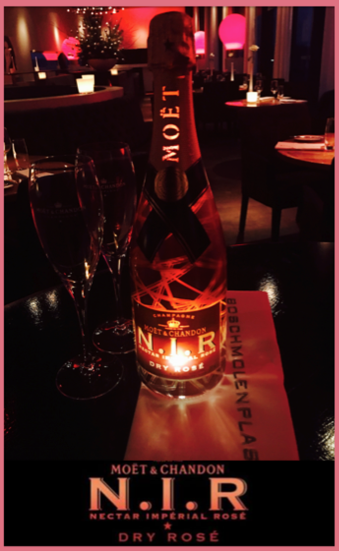Like onze FB page facebook.com/boschmolenplas/ &amp; laat een berichtje achter met wie u een fles bubbels wil laten ploppen?