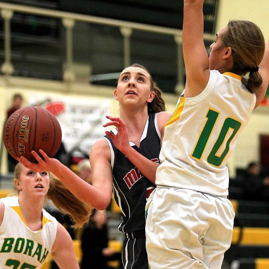 SteveConnerfoto's tweet photo. #Timberlion Tourney - @MadisonBobcats vs @LadyLionsHoops 1:00 at Borah - @idahosports @idhsaa @idahodairy #idpreps https://t.co/Yf7cEDjfsf