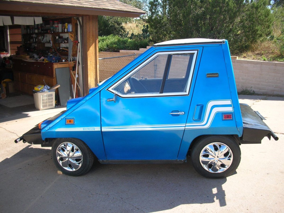 CarWaffle's tweet photo. Bonkers electric 1981 #ComutaCar just sold for less than $3k, 6bhp, 35mph and 40-mile range https://t.co/ajmqF6HNJh https://t.co/hcpoN8sr9O