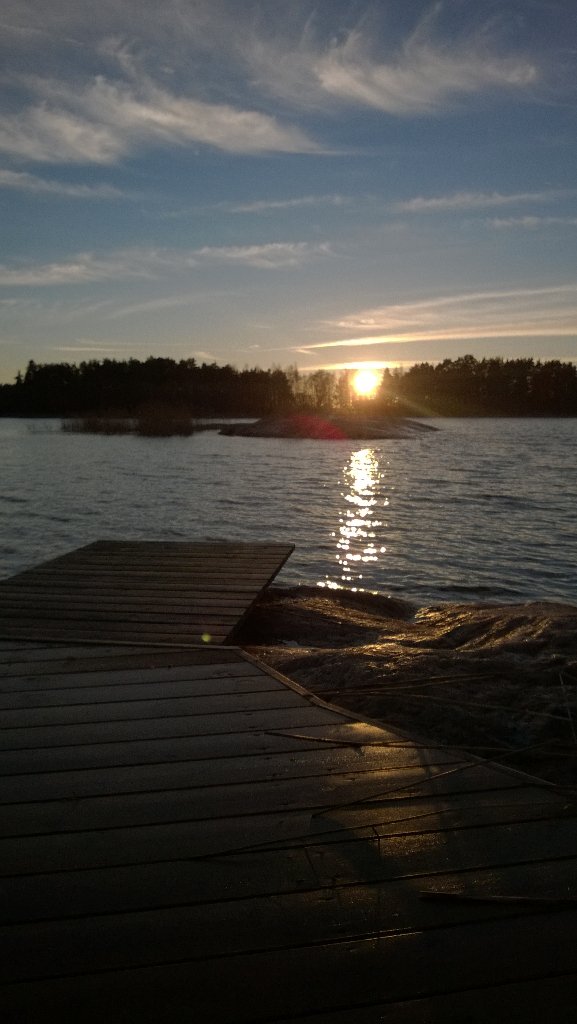 Kaijaala's tweet photo. Mattimyöhäisille. Tältä näyttää joulukuun auringonlasku. ❤  #Badam #EdithBiaf https://t.co/LLE1Amf18M