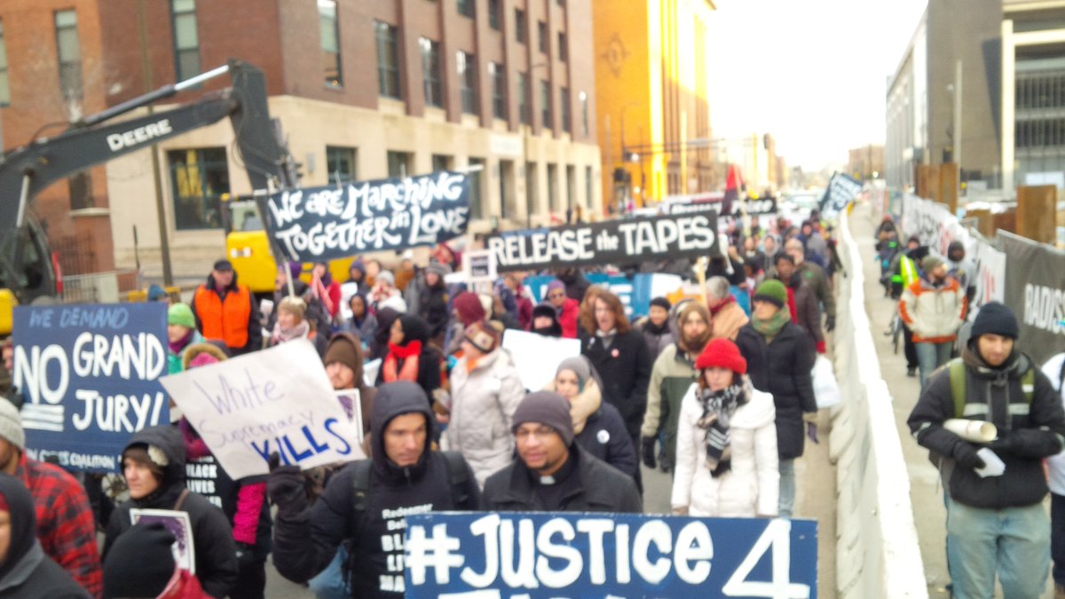 March almost to City Hall #Justice4Jamar <a href="/TCC4Justice/">TCC4J</a> <a href="/BlackLivesMpls/">blacklivesmpls</a>