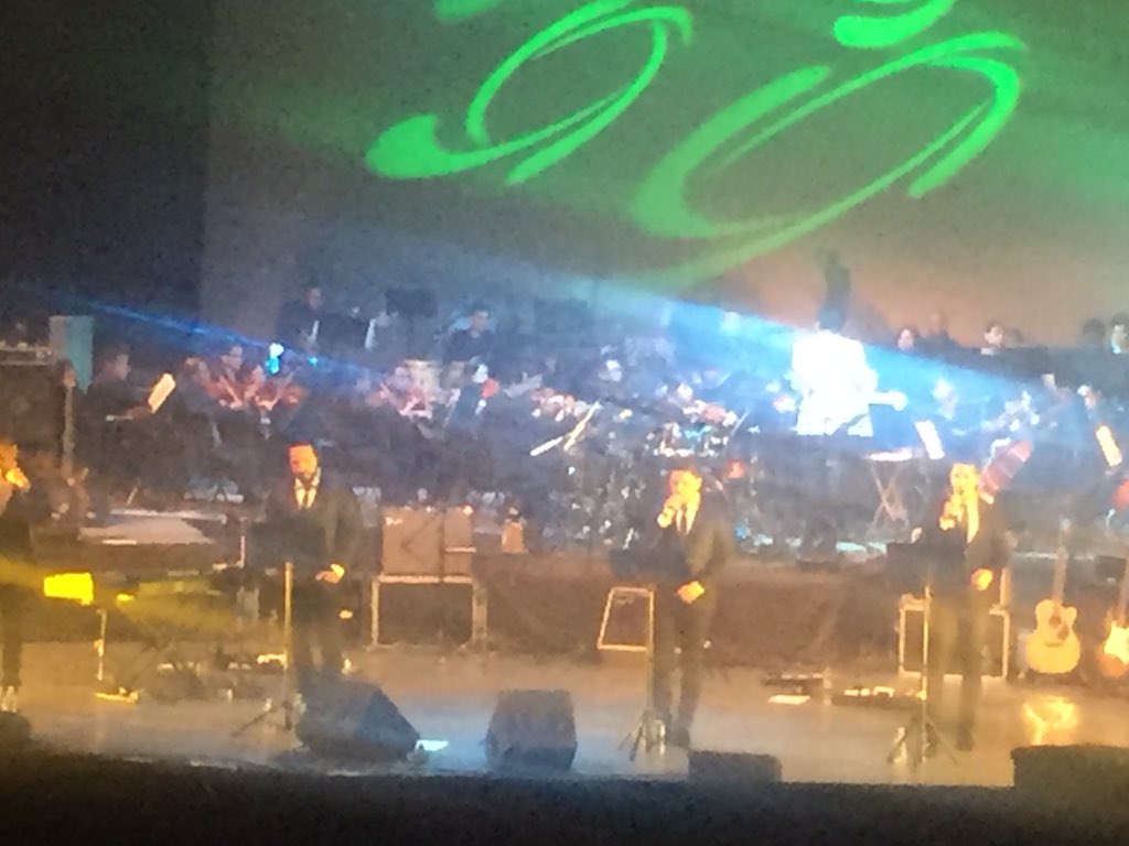 polezota's tweet photo. Concierto navideño🎅🏻🎄🎷😍😚 https://t.co/51r2zAASuc