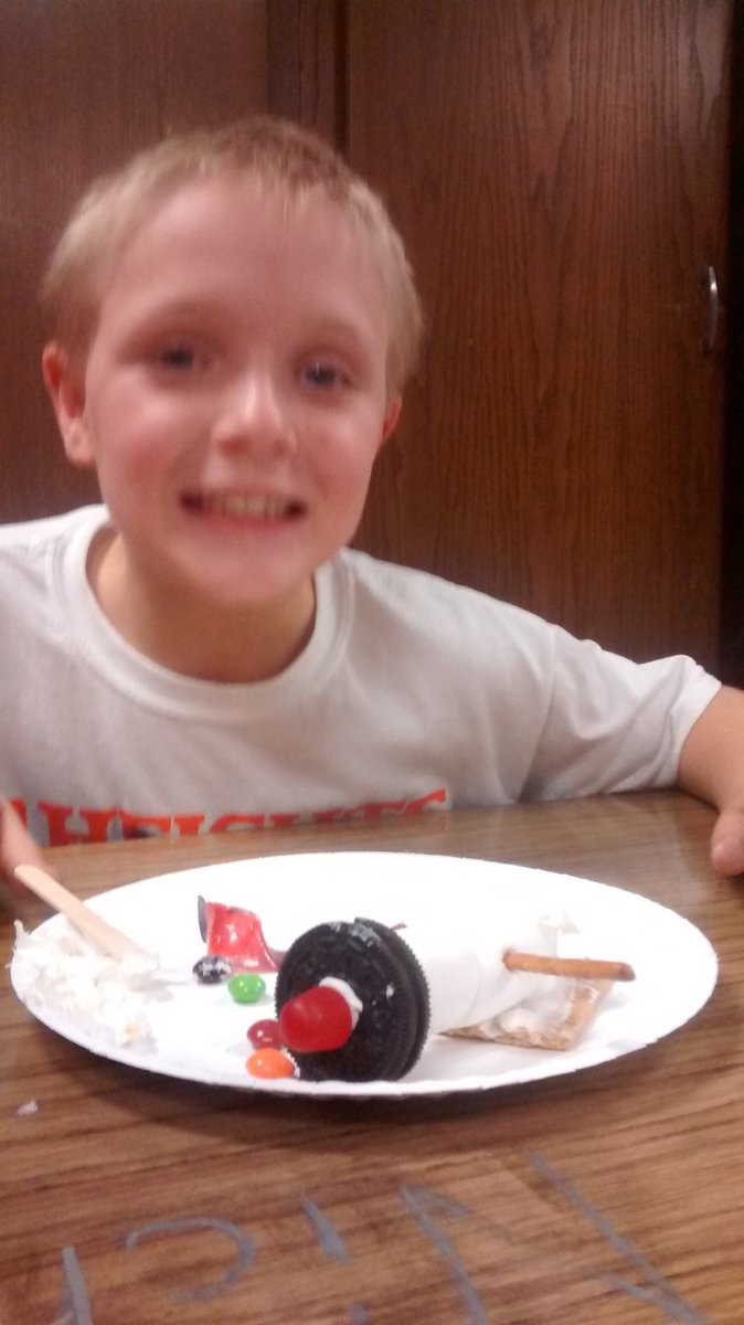 SirLearnALot's tweet image. Hope everyone isn&apos;t missing school too badly right now!