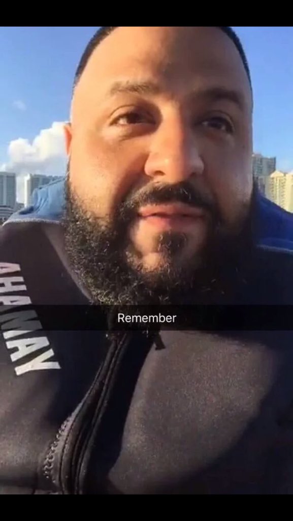 SQUlDZ's tweet photo. When my momma ask "why I'm failing a class" https://t.co/7AlTzNfhhH