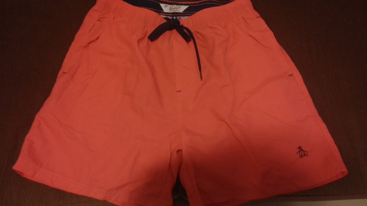 MuzzuVerano's tweet photo. UNICOS TALLES, LIQUIDACION! PARA ENTREGAR MAÑANA DOMINGO SOLO POR ZONA SUR, YAAA! Ambas XL https://t.co/q4LOeUcC2W