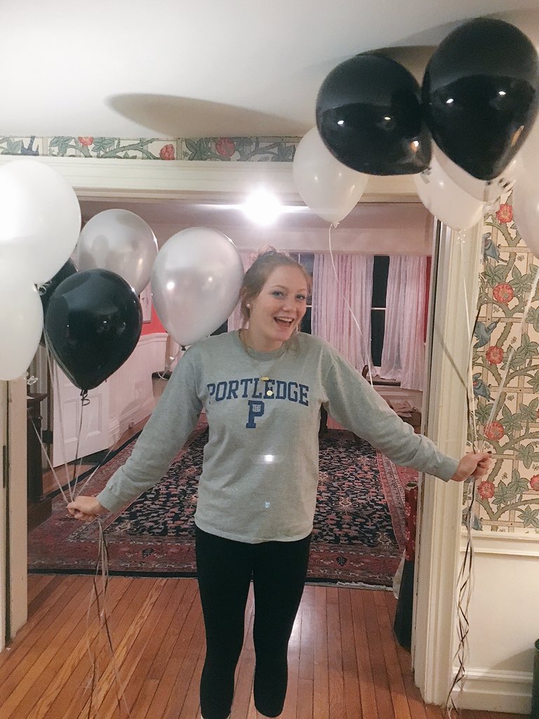 paymatthews's tweet photo. CONGRATSSS GIRLLY ON Providence!! Love ya to RI and back @hmshee https://t.co/WLuDfoS8Vq