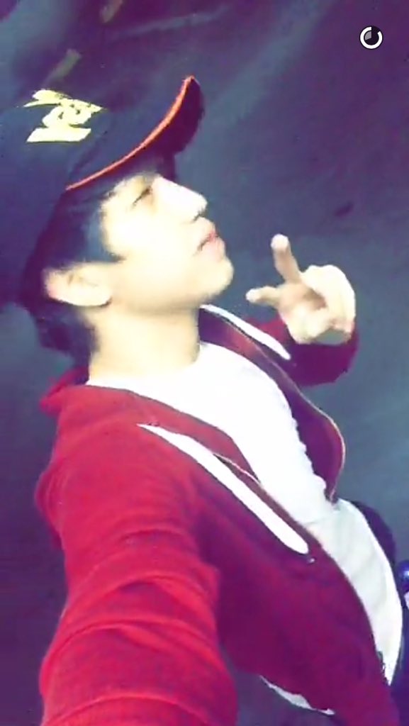 chicsersnap's tweet photo. @ranzkyle https://t.co/zDwkizx5Au