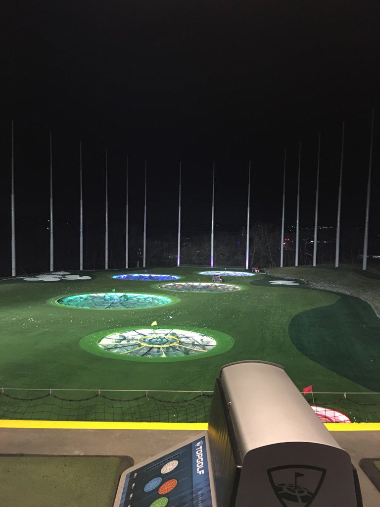 GeorgeHBrett's tweet photo. At @TopgolfKC tonight, celebrating DBs bday. Winter golf at its best! https://t.co/y6WZC3S1pR
