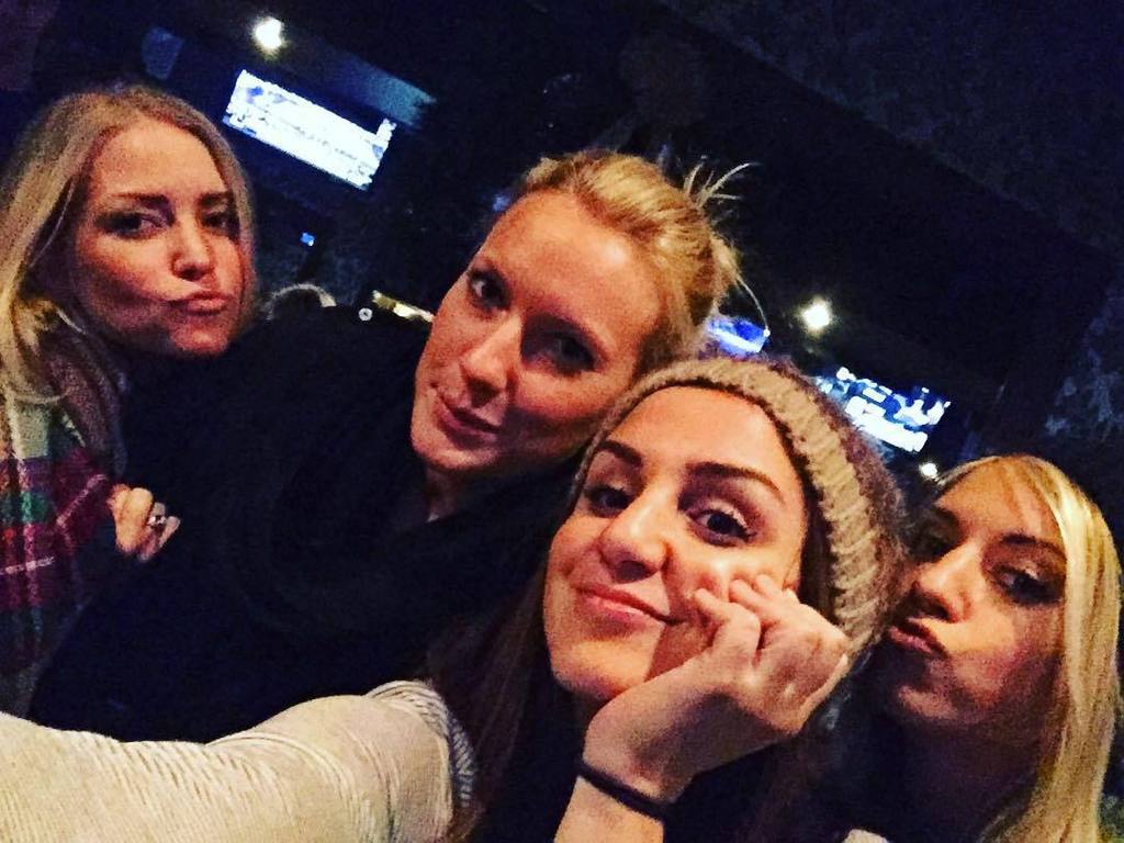 meekie75's tweet image. I love the Mormon life!!!!! #multiplewives #multipleproblems #smallworldbiglove by cjyarbro