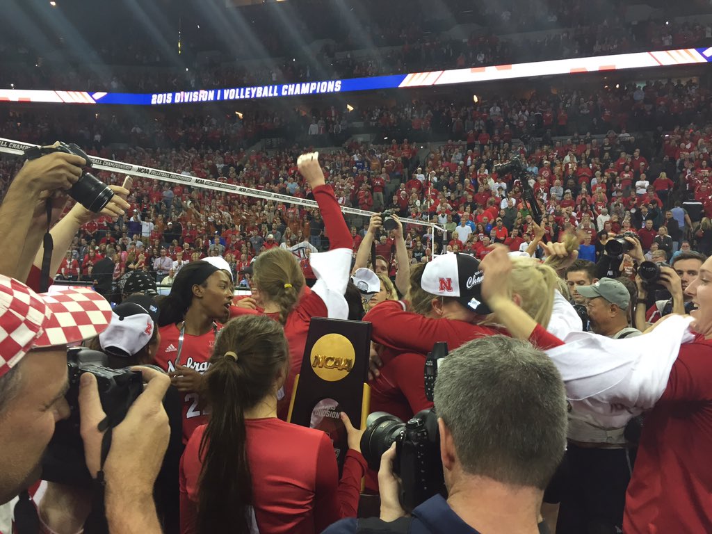 NCAAVolleyball tweet picture