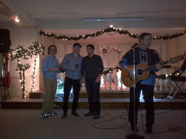 amherstburgjrc's tweet photo. @rwismer2, @DylSauce05 and #Blainer singing so Johnny Cash with #CLIFF https://t.co/tVpbscMB0J