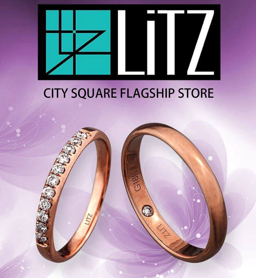 #FashionBlog #FashionBlog #weddingplanning #weddingwednesday #weddingring #shoppingsmart #jewelryonetsy #Jewelry