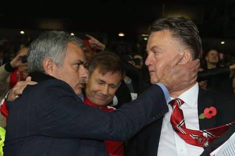manchreds's tweet photo. [Sportmail] Pemecatan LvG semakin dekat. Jose Mourinho siap menggantikan. #mufc https://t.co/pLiwfOoG49