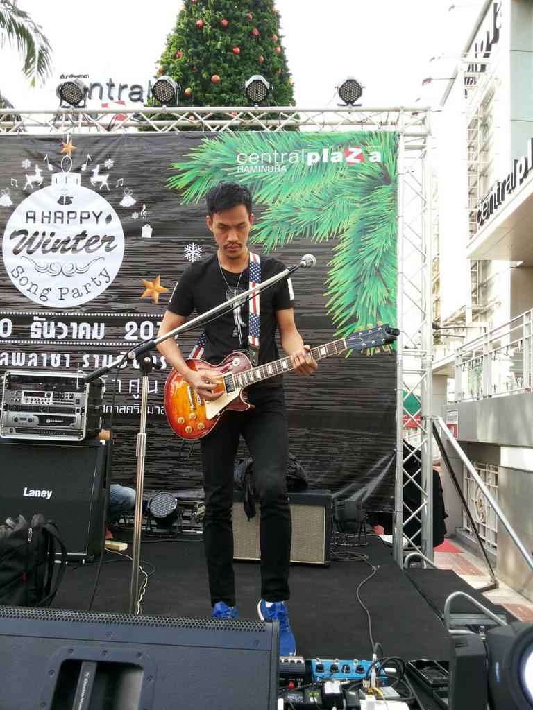 tonoclub_'s tweet photo. THE DUST #soundcheck #ramindra https://t.co/V8R5GR8sfC