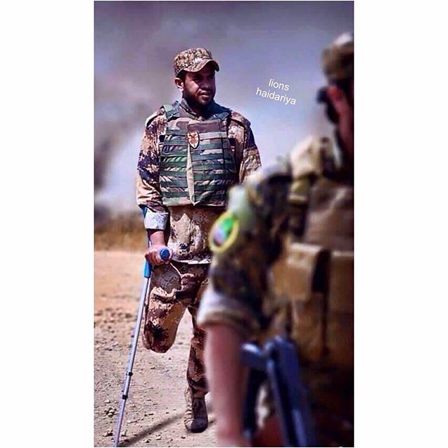 HmudeN's tweet photo. الحشد الشعبي نص مقدس https://t.co/8by4BOWkzU