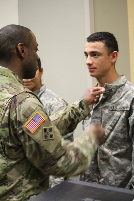 523dTC's tweet photo. #523dTC #Soldiers get promoted. #USArmy #JBLM https://t.co/CJhbtkG4PM