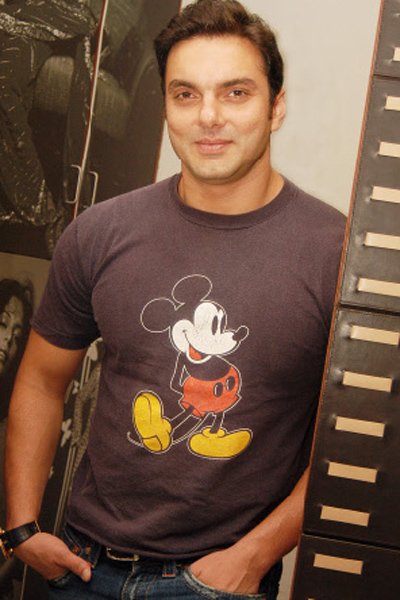 We wish Sohail Khan a very Happy Birthday!
Keep looking:  
