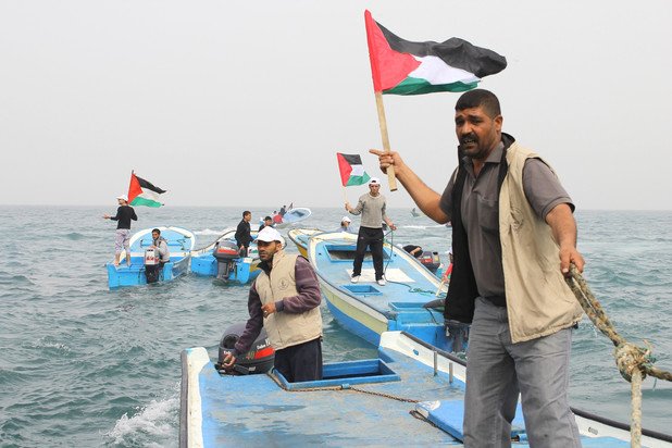 Biadab! Pasukan Angkatan Laut Israel Tembaki Nelayan Palestina Dilepas Pantai Gaza dlvr.it/D3V5Qq