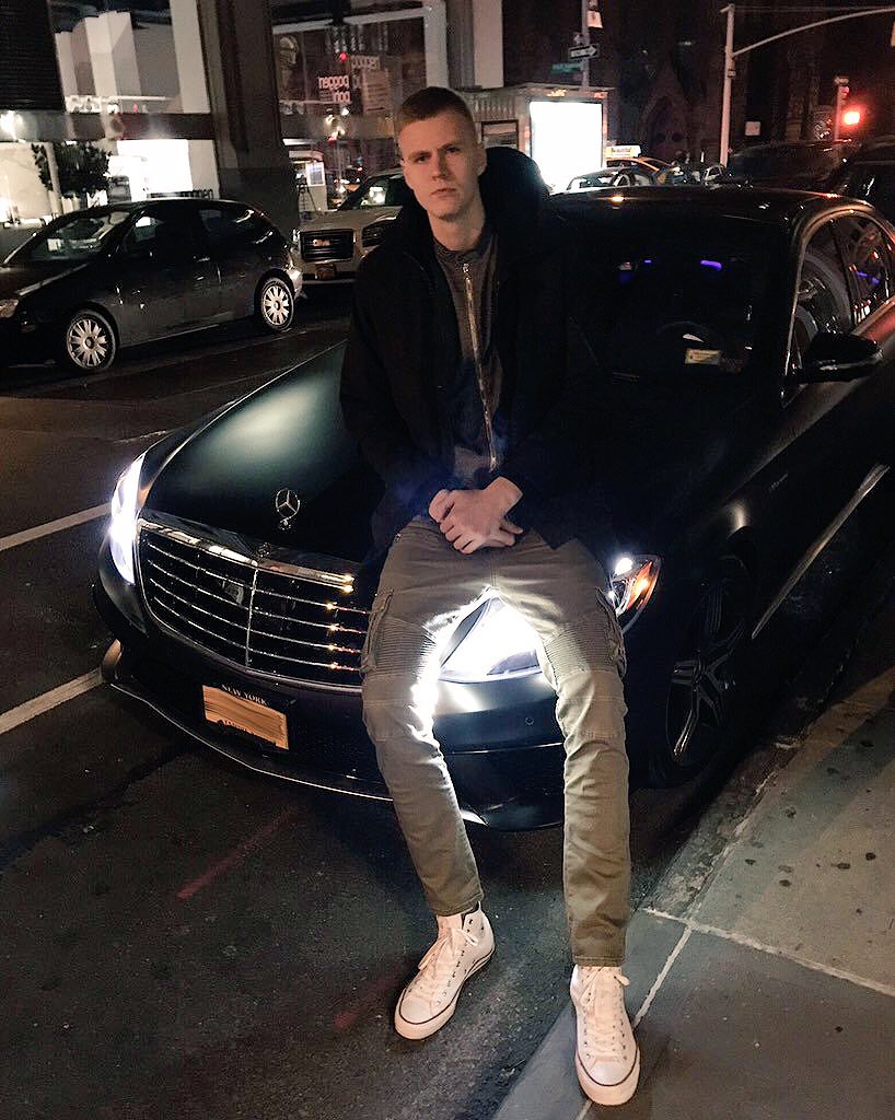 Really I'm the plug, really I'm the plug #GoatZingis