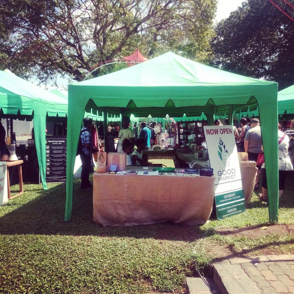 YES101SriLanka's tweet photo. The Good Market is at Echelon Square. Don't forget to drop by to satisfy all your Sunday cravings! #YESMAS2015 https://t.co/XHgGofVLo3