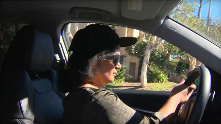 CBSNews's tweet image. LaserCap, a promising option for women with hair loss cbsn.ws/1Ih048b