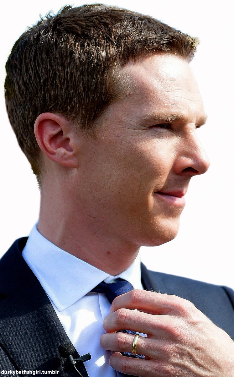 duskybatfishgrl's tweet image. #BenedictCumberbatch doing the MG Ad &amp;amp; Shanghai campaign.... with #richardthethird hair :-) duskybatfishgirl.tumblr.com/post/135555487…