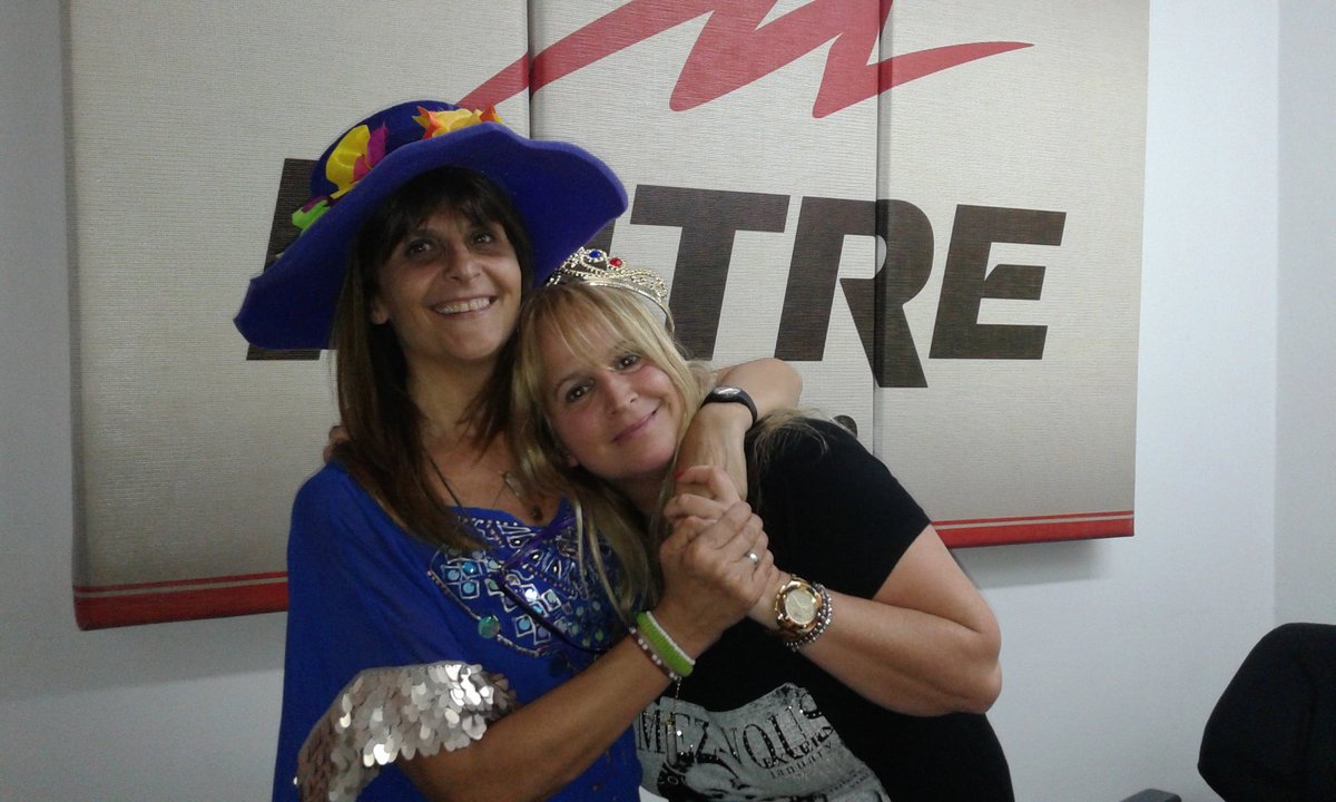 Con <a href="/Vernicalvarez3/">Verónica Álvarez</a> narradora cuentacuentos llena de luz la Casa Cuna con sus historia todos los chicos internados.