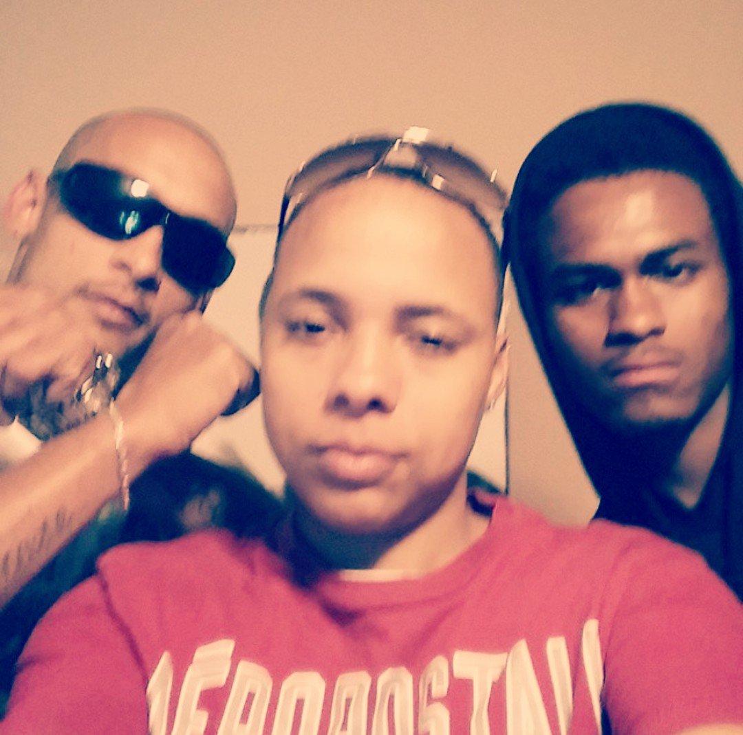 BriefcaseBoss's tweet photo. @JAYPLEASANT ,Libra Redd,&amp; Mikey Douglas #Winning #Briefcase shout out my affiliates!!! Yall my heart... https://t.co/9dLBiNbSmU