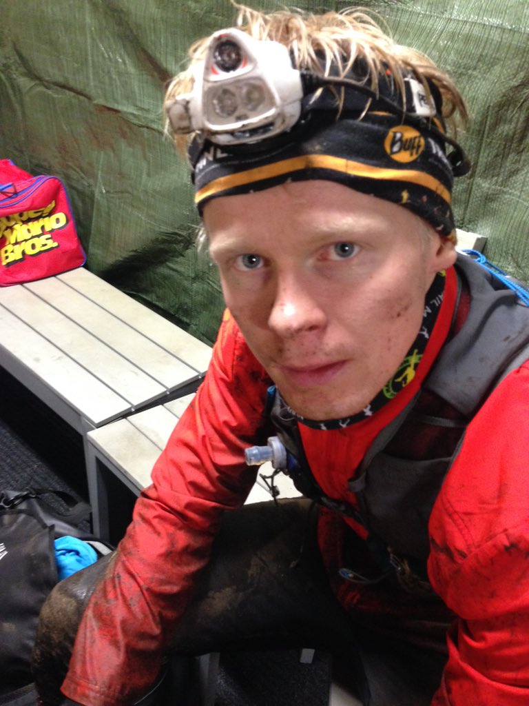 Sysikallio100's tweet photo. @MikkolaTomi maalissa aikaan 39h17 #suomenpimein https://t.co/4mh3C9R7nk