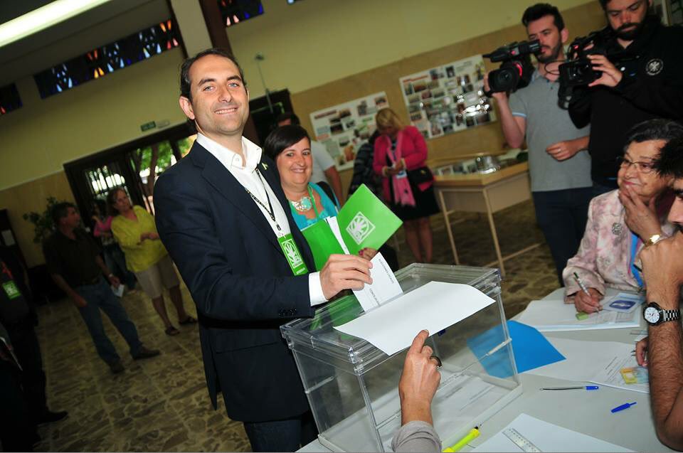 jdsmedina's tweet photo. Este #20D ¡GRACIAS! a esos miles de compañeros que han trabajado duro días como hoy por el andalucismo #apoderadosPA https://t.co/WrXWuDzrHu