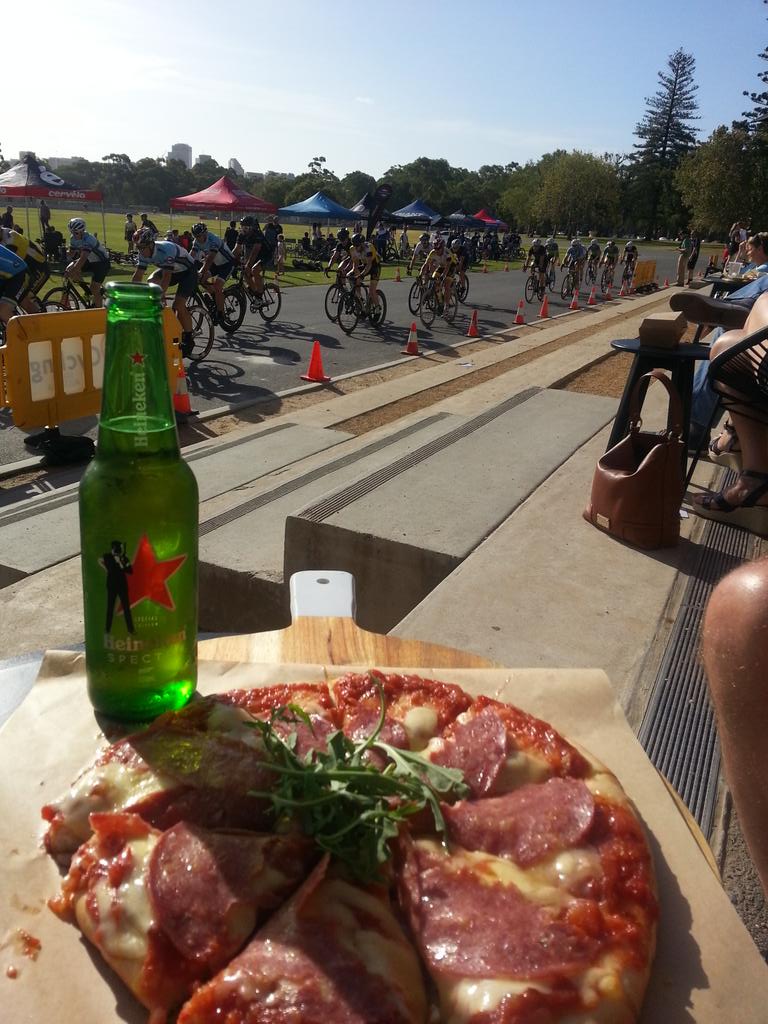 accidentalsue's tweet photo. Heres how I manage to drag hubby to the crits at #VicPk #beer #pizza #VeloPrecinct π https://t.co/o9iqt8zwGG