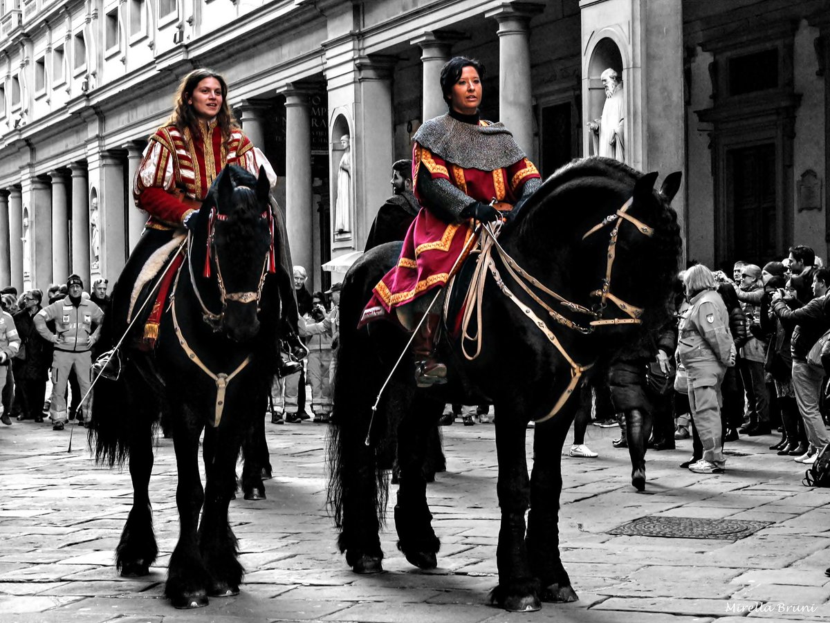 The Procession of the Magi in #Florence on January 6 is one of the not-to-be-missed events! bit.ly/1QwIYWj]